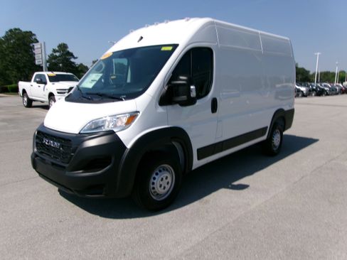 New 2026 RAM ProMaster 2500 FWD image 2