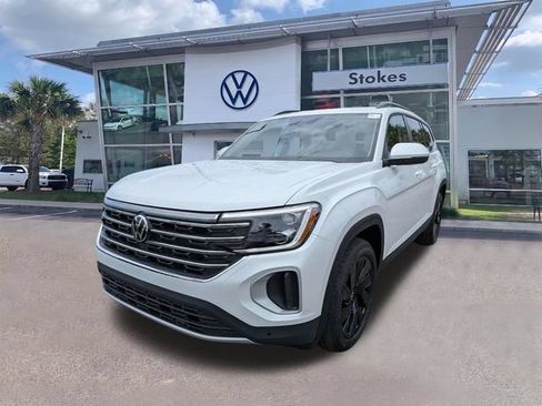 New 2026 Volkswagen Atlas SE FWD image 8
