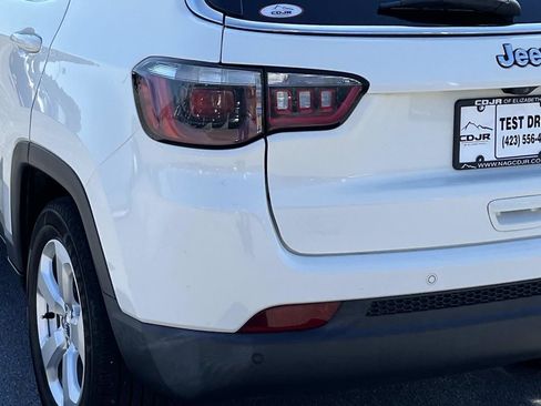 Used 2019 Jeep Compass Latitude w/ Popular Equipment Group image 5