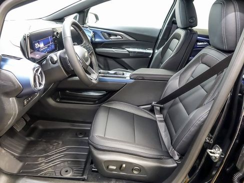 New 2026 Chevrolet Equinox EV LT image 10