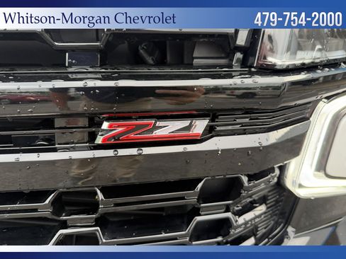 Used 2024 Chevrolet Suburban Z71 w/ Luxury Package AWD/4WD image 10