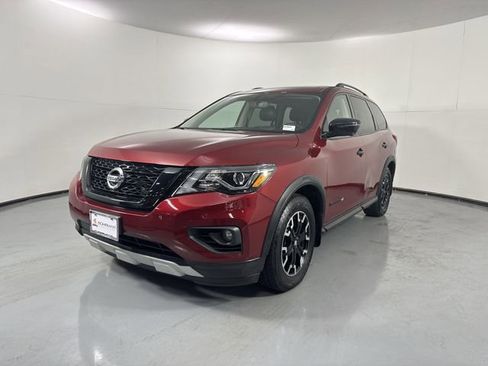 Used 2019 Nissan Pathfinder SL AWD/4WD image 2