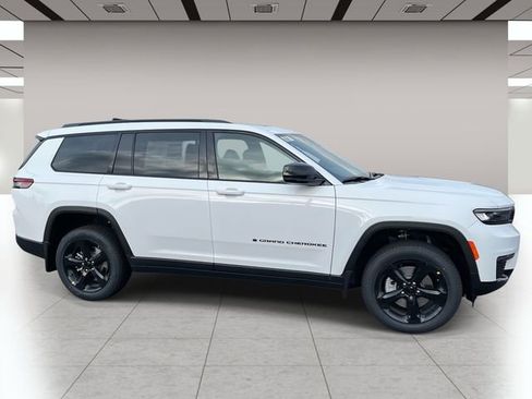 New 2025 Jeep Grand Cherokee L Limited w/ Black Appearance Package image 2
