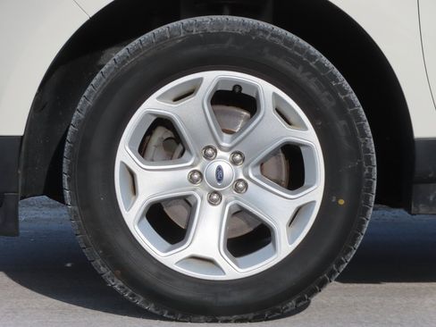 Used 2012 Ford Edge SEL image 9