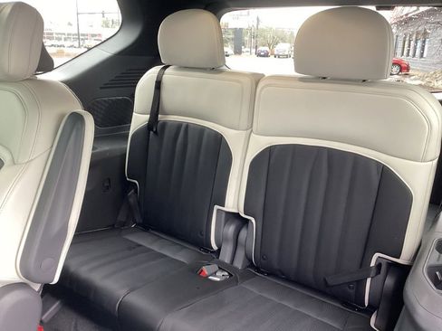 Used 2024 Kia EV9 GT-Line image 18