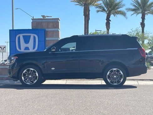 Used 2025 Ford Expedition King Ranch image 7