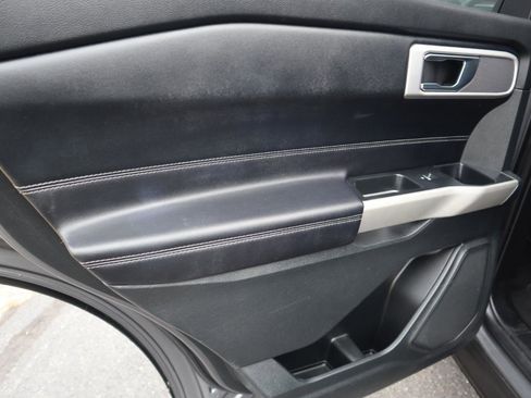 Used 2021 Ford Explorer XLT w/ Equipment Group 202A image 51