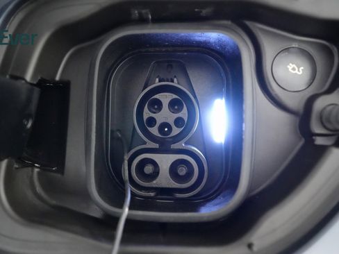 Used 2022 Polestar Polestar 2 w/ Performance Package image 24