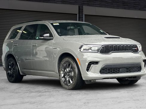 Used 2026 Dodge Durango GT image 2