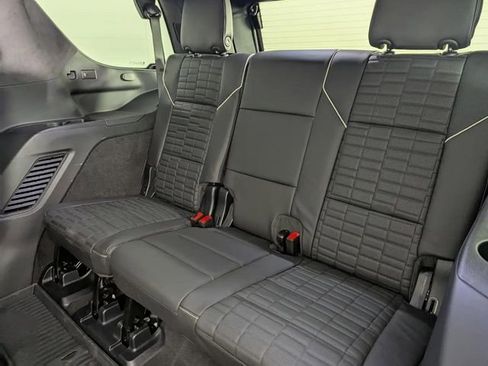 Used 2025 Cadillac Escalade Sport Platinum image 23