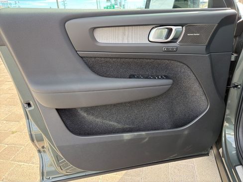 New 2026 Volvo XC40 B5 Plus w/ Protection Package Premier image 26