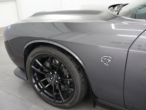 Used 2023 Dodge Challenger SRT Hellcat w/ Driver Convenience Group RWD image 33