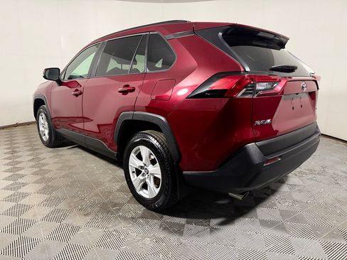 Used 2020 Toyota RAV4 XLE w/ Convenience Package AWD/4WD image 4