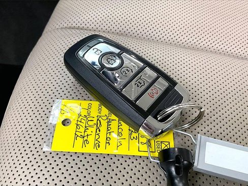 Used 2023 Lincoln Aviator Reserve w/ Equipment Group 201A image 11