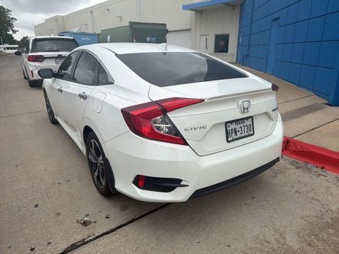 Used 2016 Honda Civic Touring image 3