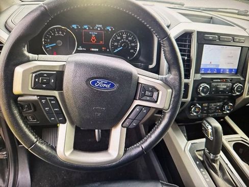 Used 2020 Ford F150 Lariat image 10