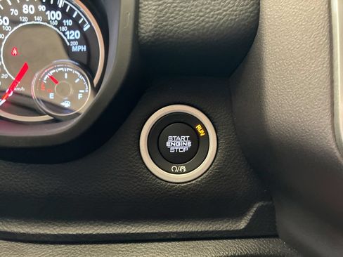 Used 2022 RAM 1500 Big Horn AWD/4WD image 22