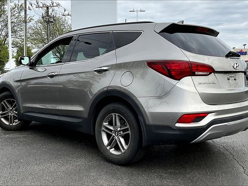 Used 2017 Hyundai Santa Fe Sport image 3