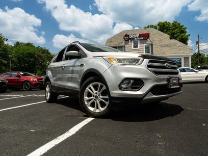 Used 2017 Ford Escape SE w/ Equipment Group 201A