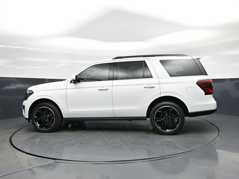 Used 2023 Ford Expedition Limited AWD/4WD image 27