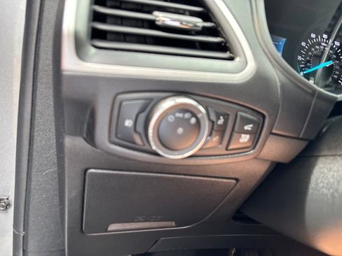 Used 2024 Ford Edge SEL w/ Convenience Package AWD/4WD image 12