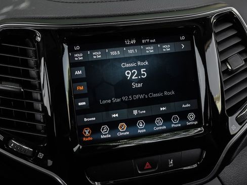 Used 2022 Jeep Cherokee Limited AWD/4WD image 6