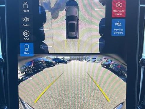 Used 2026 Volvo XC60 B5 Plus w/ Protection Package Premier image 24