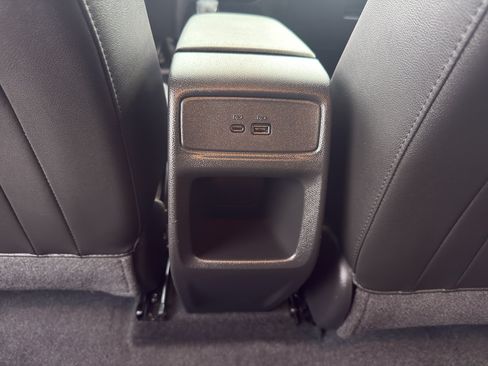 Certified 2024 Chevrolet Trax LT w/ Driver Confidence Package FWD image 31