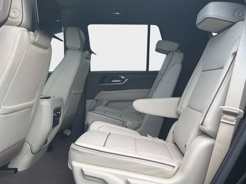 New 2026 GMC Yukon Denali w/ Denali Reserve Package AWD/4WD image 12