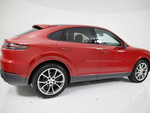 Certified 2023 Porsche Cayenne Coupe AWD/4WD image 7