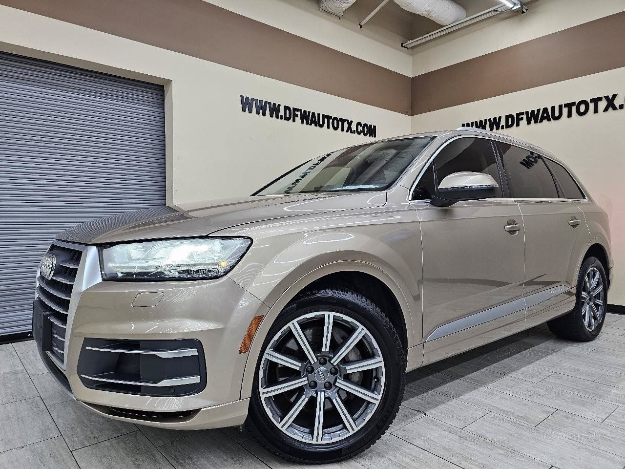 Used 2019 Audi Q7 3.0T Premium Plus w/ Premium Plus Package AWD/4WD image 1