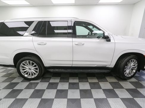 Used 2021 Cadillac Escalade Premium Luxury w/ Performance Package image 7