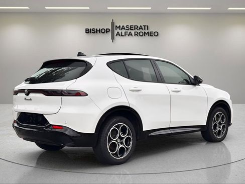 Used 2025 Alfa Romeo Tonale AWD/4WD image 6