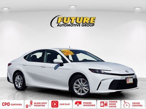Certified 2025 Toyota Camry LE FWD image 1