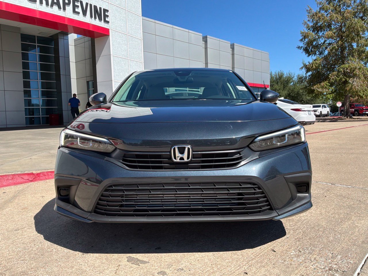 Used 2024 Honda Civic EX image 3