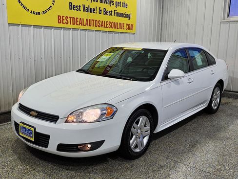 Used 2010 Chevrolet Impala LT FWD image 3