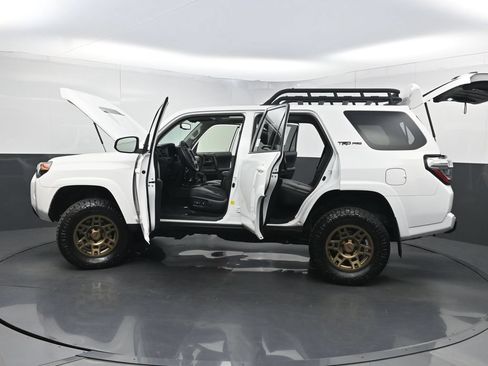 Used 2019 Toyota 4Runner TRD Pro AWD/4WD image 32