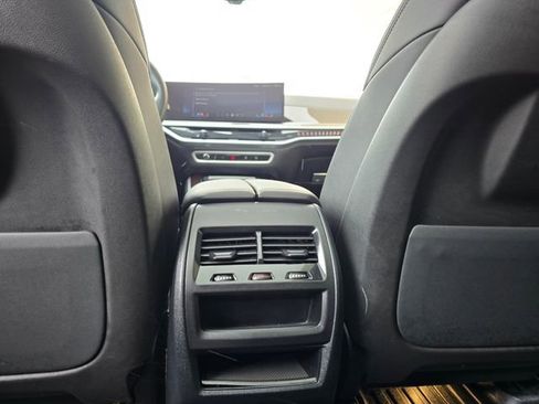 Used 2024 BMW X5 xDrive40i w/ Parking Assistance Package image 31