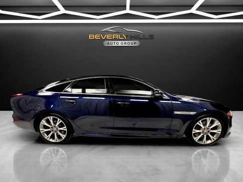 Used 2015 Jaguar XJ AWD/4WD image 6