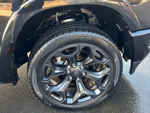 Used 2020 RAM 1500 Limited w/ Black Appearance Package image 23