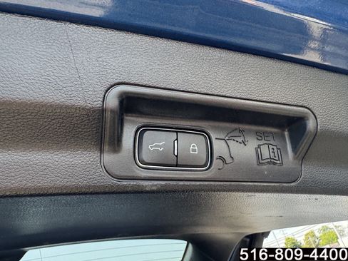 Used 2022 Ford Explorer XLT w/ Equipment Group 202A AWD/4WD image 35