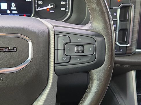 Used 2021 GMC Yukon XL Denali w/ Denali Premium Package AWD/4WD image 21