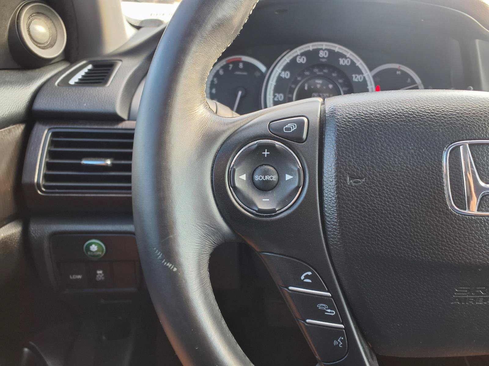 Used 2014 Honda Accord EX-L image 21