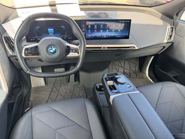 Used 2024 BMW iX xDrive50 w/ Sport Package AWD/4WD image 15