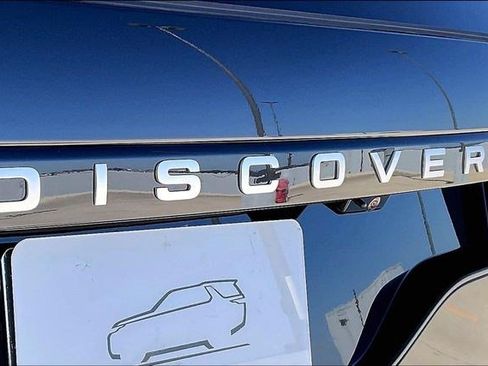 New 2026 Land Rover Discovery Limited Edition AWD/4WD image 9