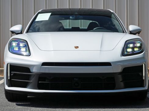 Used 2025 Porsche Panamera w/ Premium Package RWD image 7