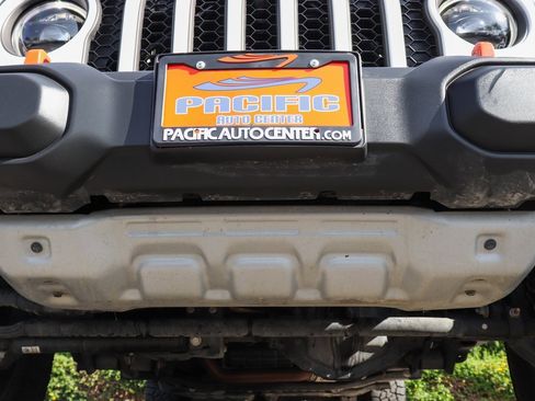 Used 2023 Jeep Gladiator Mojave w/ LED Lighting Group image 51