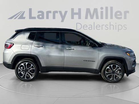 Used 2024 Jeep Compass Limited AWD/4WD image 6