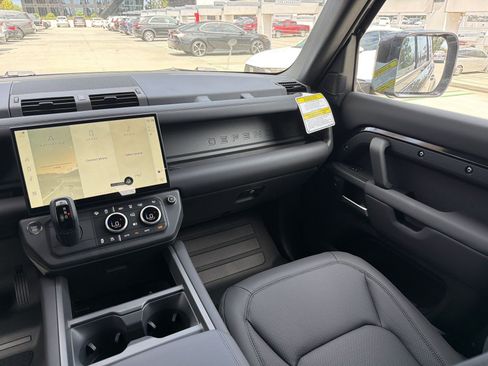 New 2026 Land Rover Defender 110 S AWD/4WD image 30