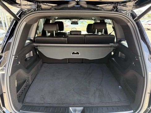Used 2025 Mercedes-Benz GLB 250 image 8
